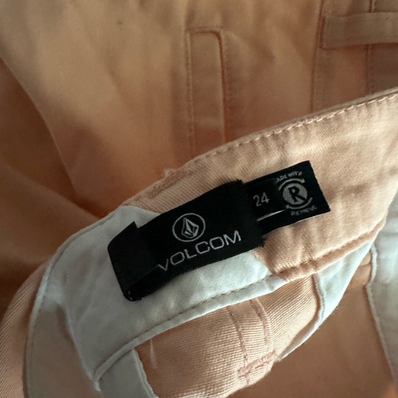 VOLCOLM shorts in peach - Picture 4 of 4